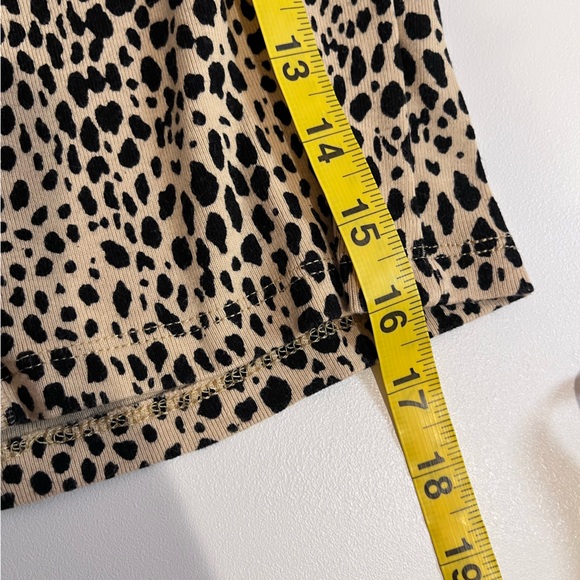 brandy melville leopard print button up zelly top small - Picture 9 of 9